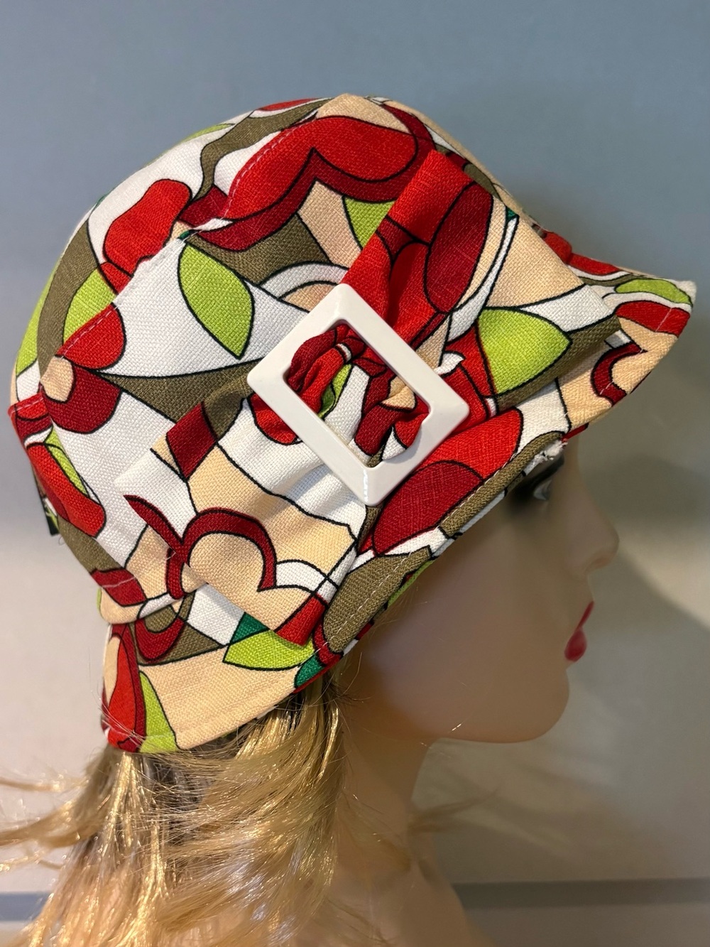 Sanibel Mod Geometric Bucket
Hat 100% Polyester Beige Green
Red